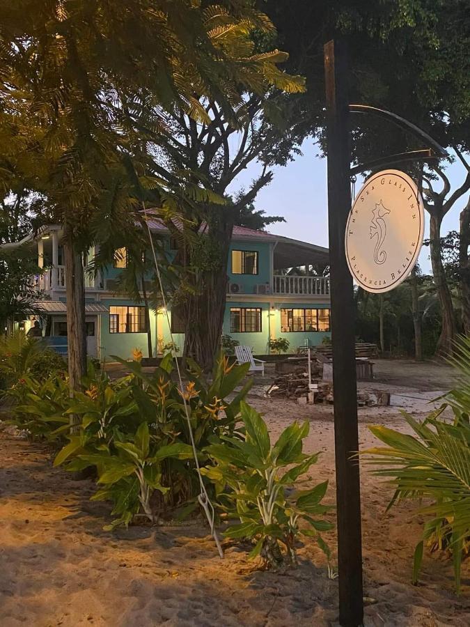 The Sea Glass Inn Placencia Exterior photo